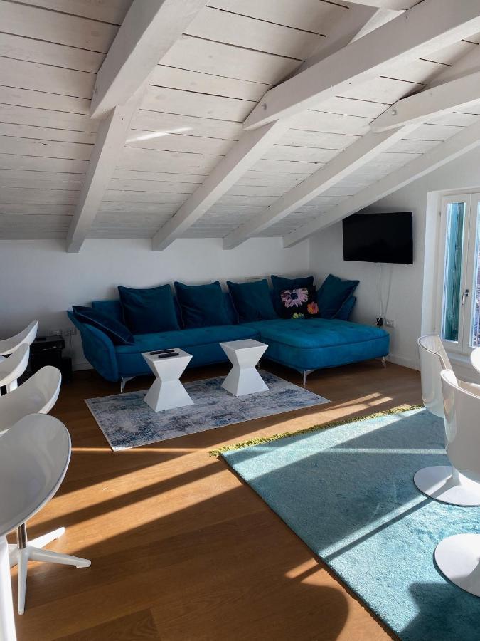 Beautiful Sunsets Over The Roofs Of Rovinj Apartamento Exterior foto